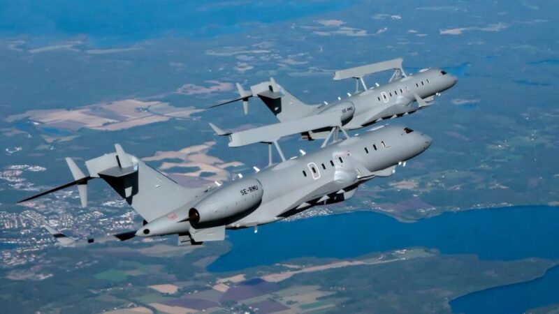 Reducing military dependence on the U.S.; Canada seeks to buy Swedish surveillance aircraft